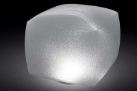 Плавающий куб подсветка для бассейна INTEX 28694 23х22 см